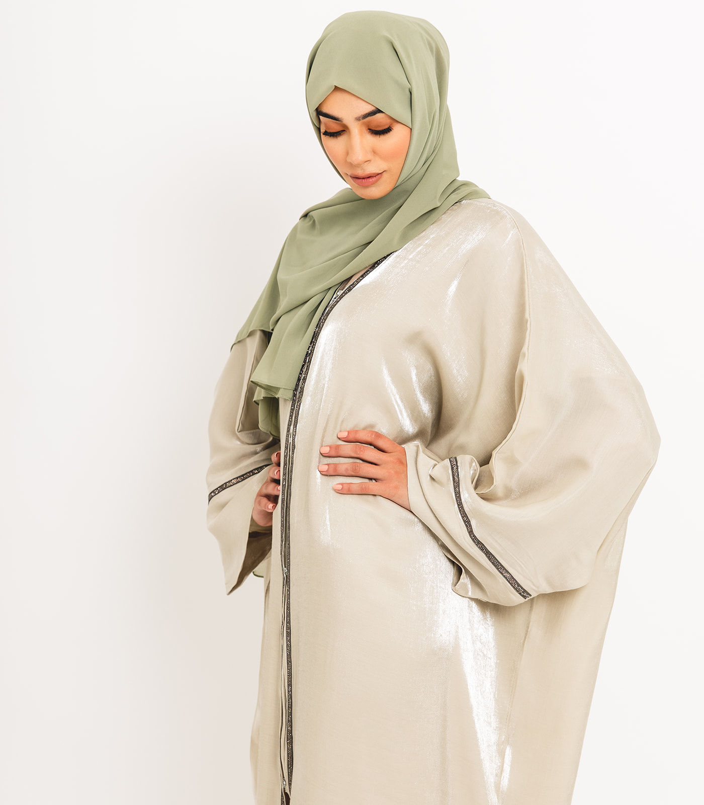 Cream Arabian Open Abaya 4